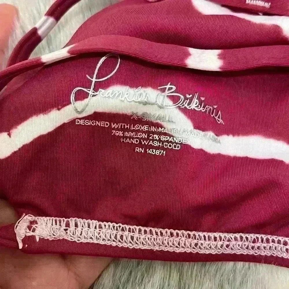 NWT Frankie’s Bikinis Marley 2 MAROON tie dye top size XS extra small